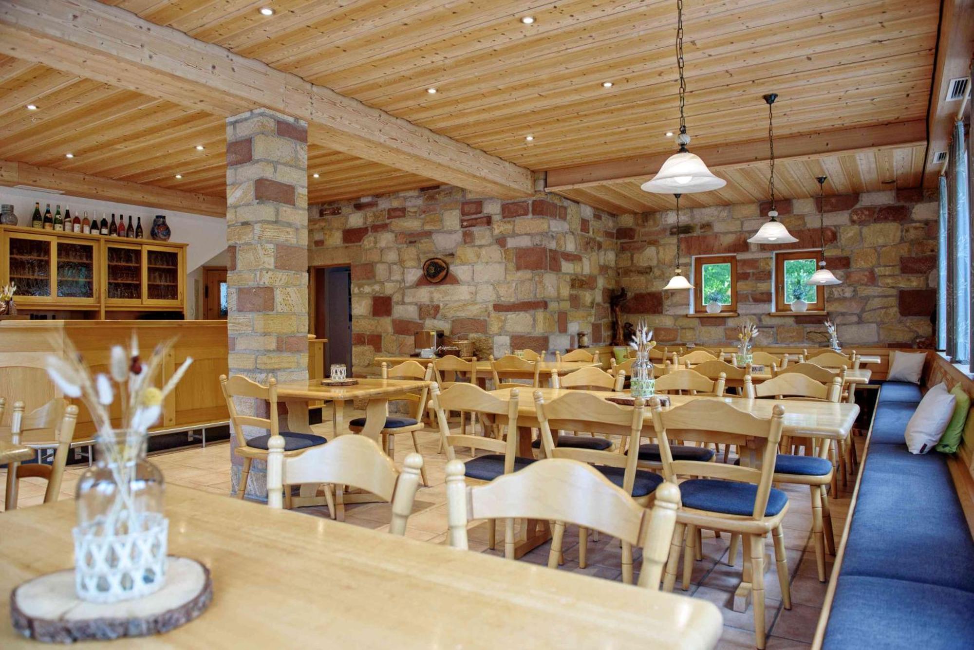 Gaestehaus Am Fuerstweg Heuchelheim-Klingen 外观 照片